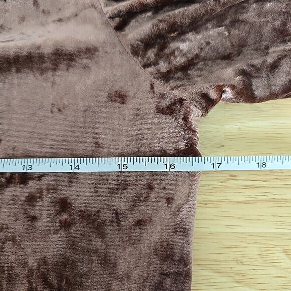 ModCloth Pink Velvet Velour Knit Top Long Sleeve Size‎ Small Soft Casual Blouse - Picture 5 of 10